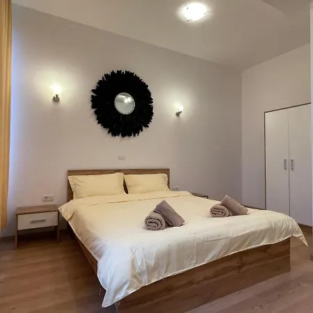 New Nr1 Self Checkin Oldcity Center Paid Parking With Lift