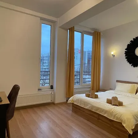 New Nr1 Self Checkin Oldcity Center Paid Parking With Lift Timişoara