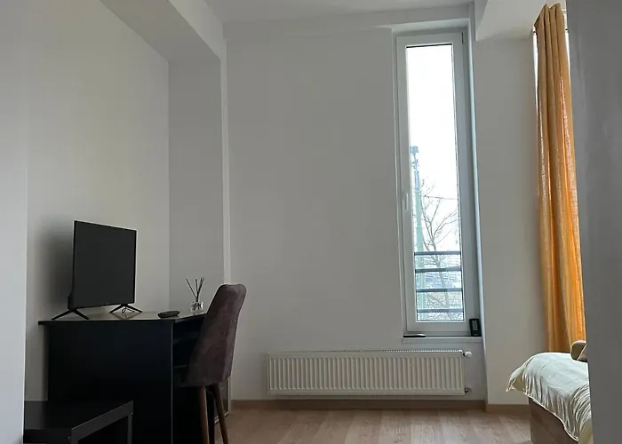 New Nr1 Self Checkin Oldcity Center Paid Parking With Lift Timişoara